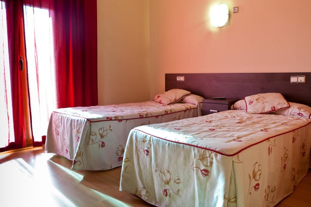 Hotel Casa Marzo Cariñena Habitación foto